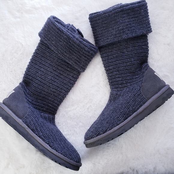 UGG Australia Classic Cardy Tall Knit Boot Dark Grey Oversized Button US 7 - Picture 9 of 10